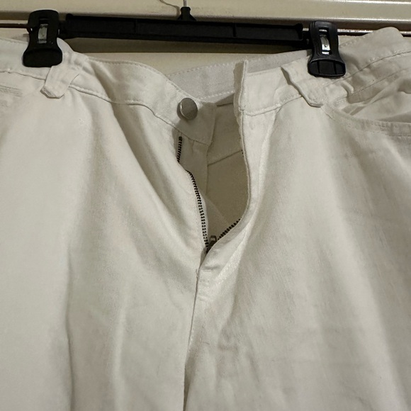 Democracy Crisp White Cropped Jeans - Picture 3 of 6